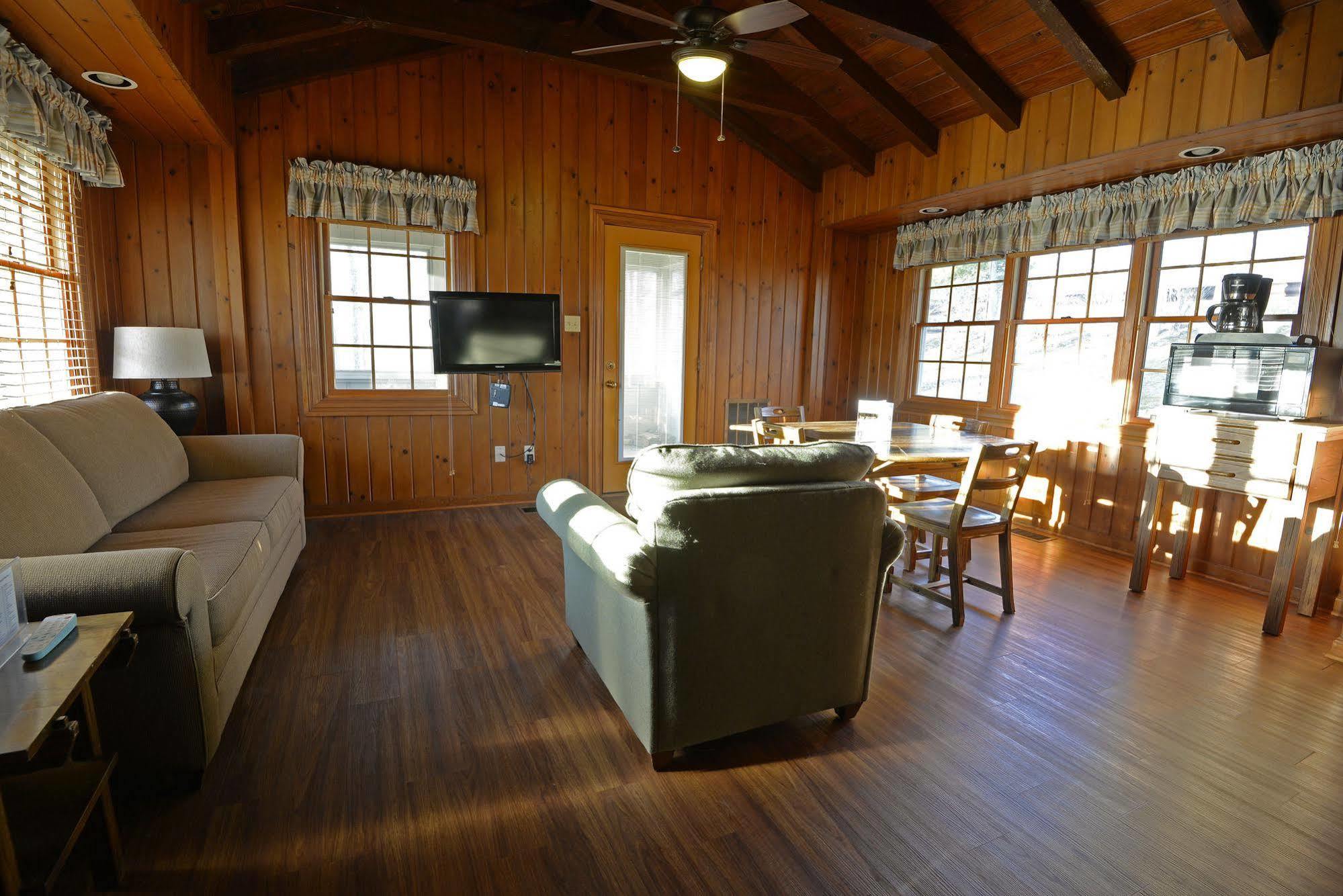 Lake Cumberland State Resort Park Jamestown Extérieur photo