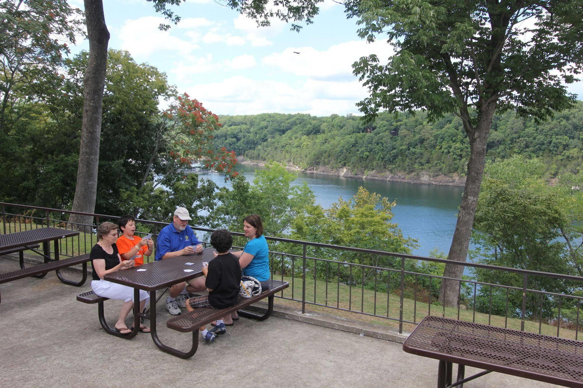 Lake Cumberland State Resort Park Jamestown Extérieur photo